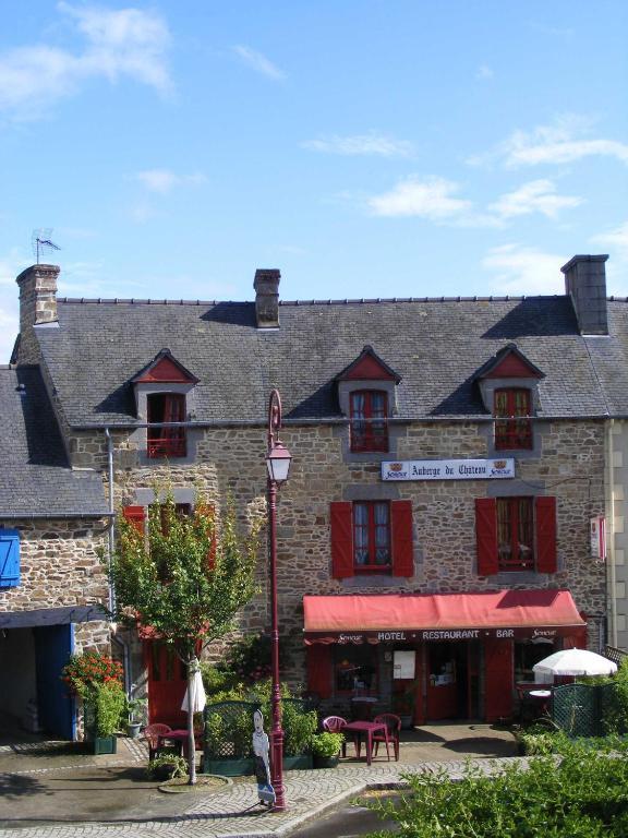 Auberge Du Chateau Châteauneuf-dʼIlle-et-Vilaine Eksteriør billede